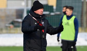 Fél év felkészülési időszak ajándékba